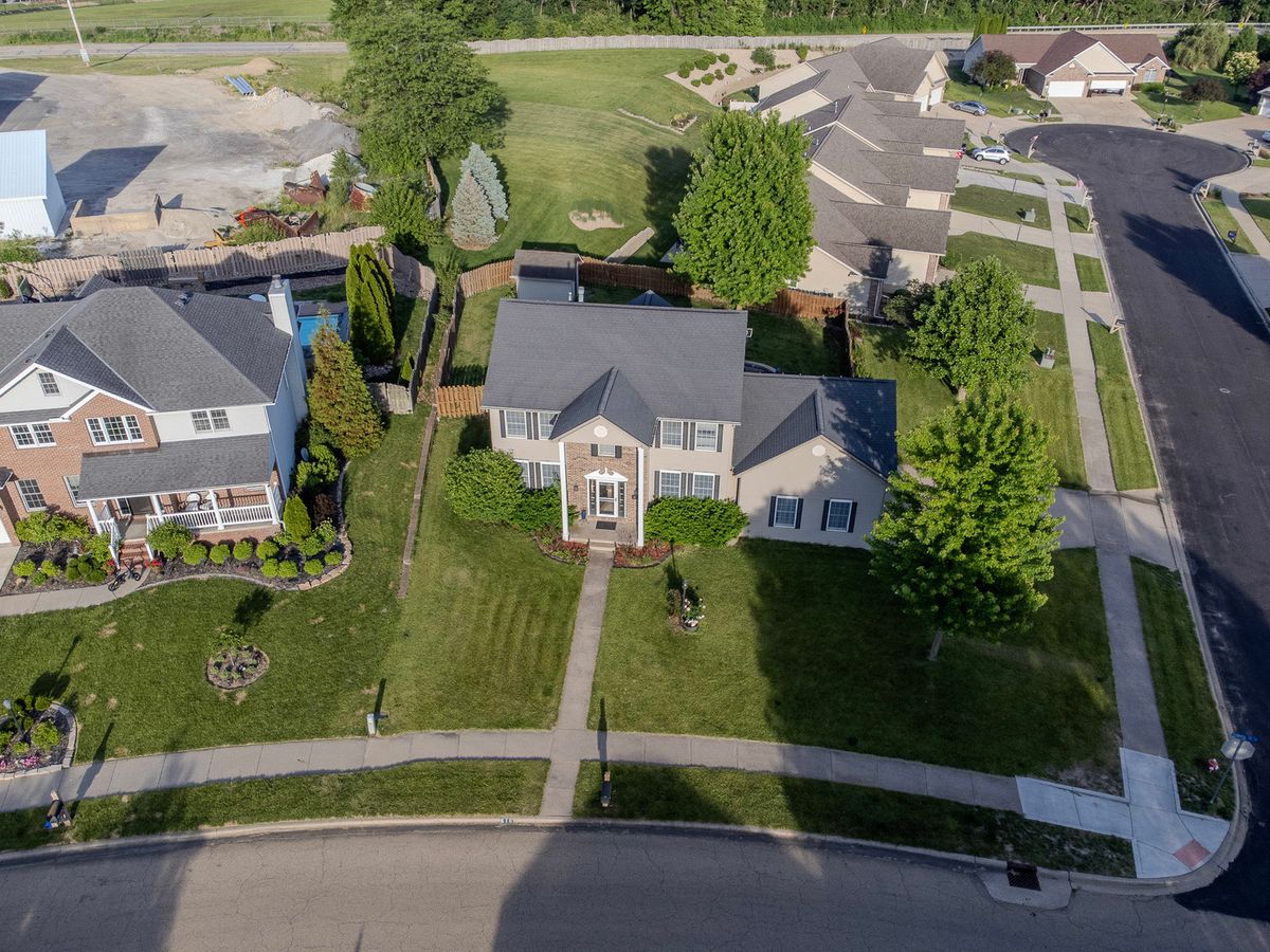 610 S Breckenridge Drive, Dunlap, IL 61525