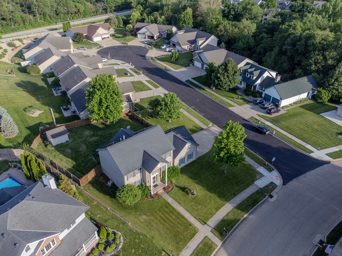 610 S Breckenridge Drive, Dunlap, IL 61525