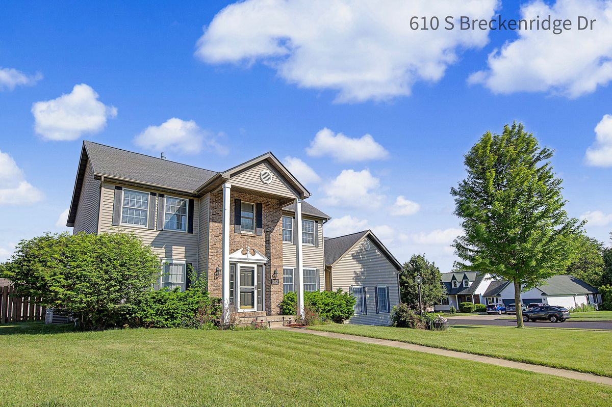 610 S Breckenridge Drive, Dunlap, IL 61525