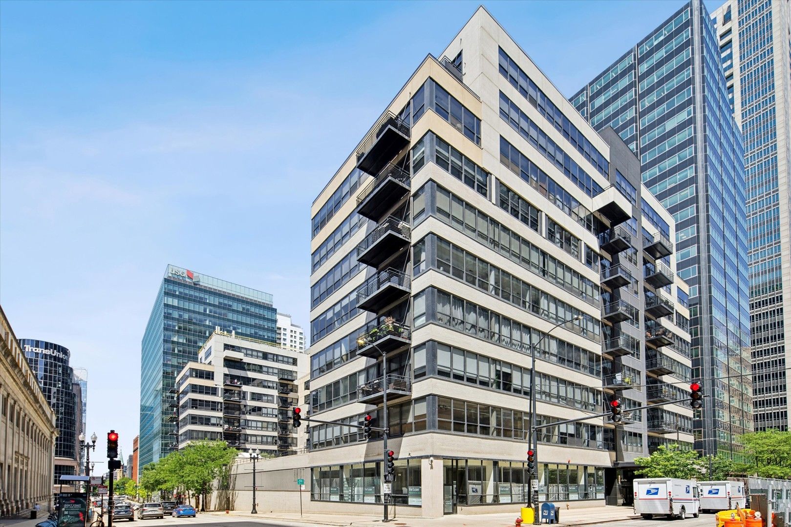 130 S Canal Street #425-26 — Chicago, IL 60606