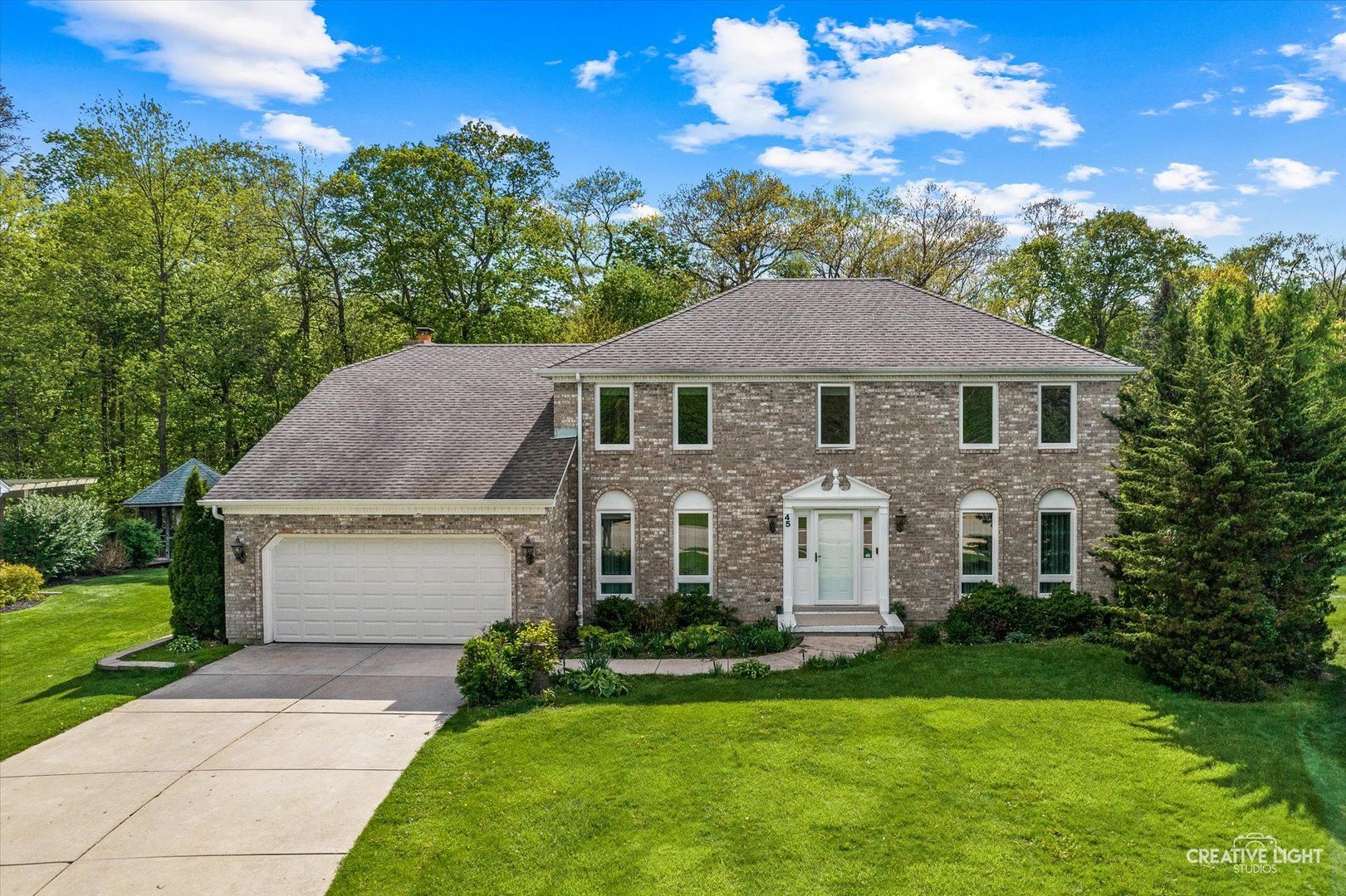 45 Briargate Circle — Sugar Grove, IL 60554