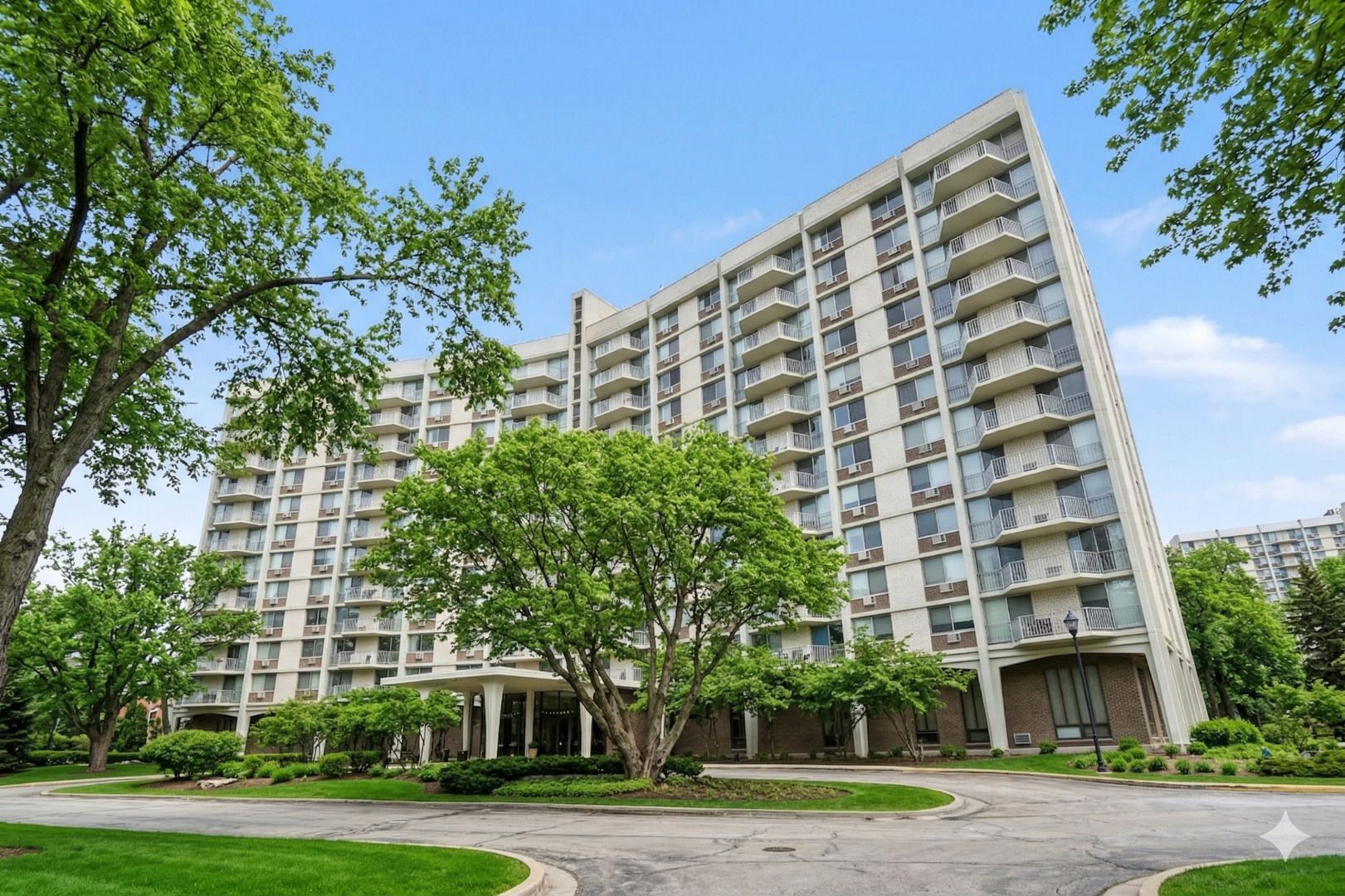 20 N Tower Road #4C — Oak Brook, IL 60523