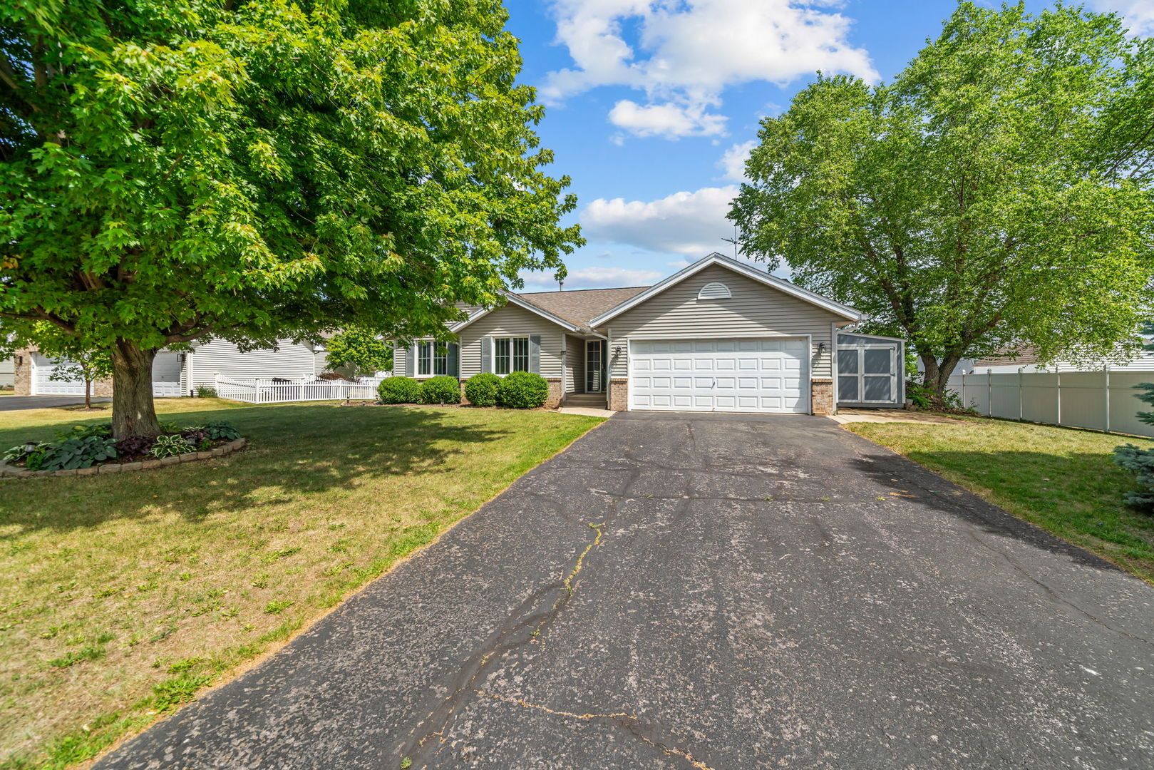 4276 Kensington Way — Rockton, IL 61072