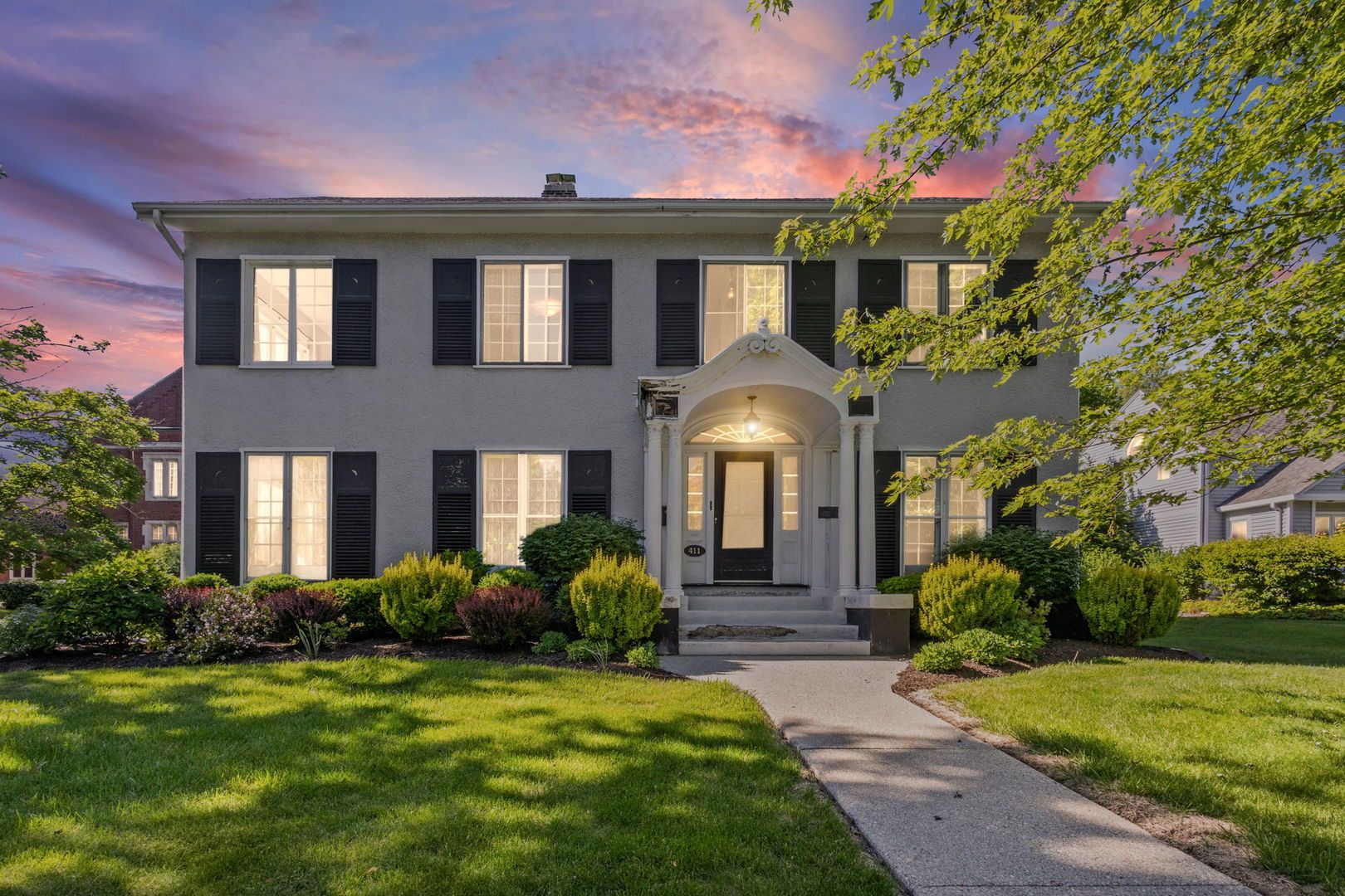411 Laurel Avenue — Highland Park, IL 60035