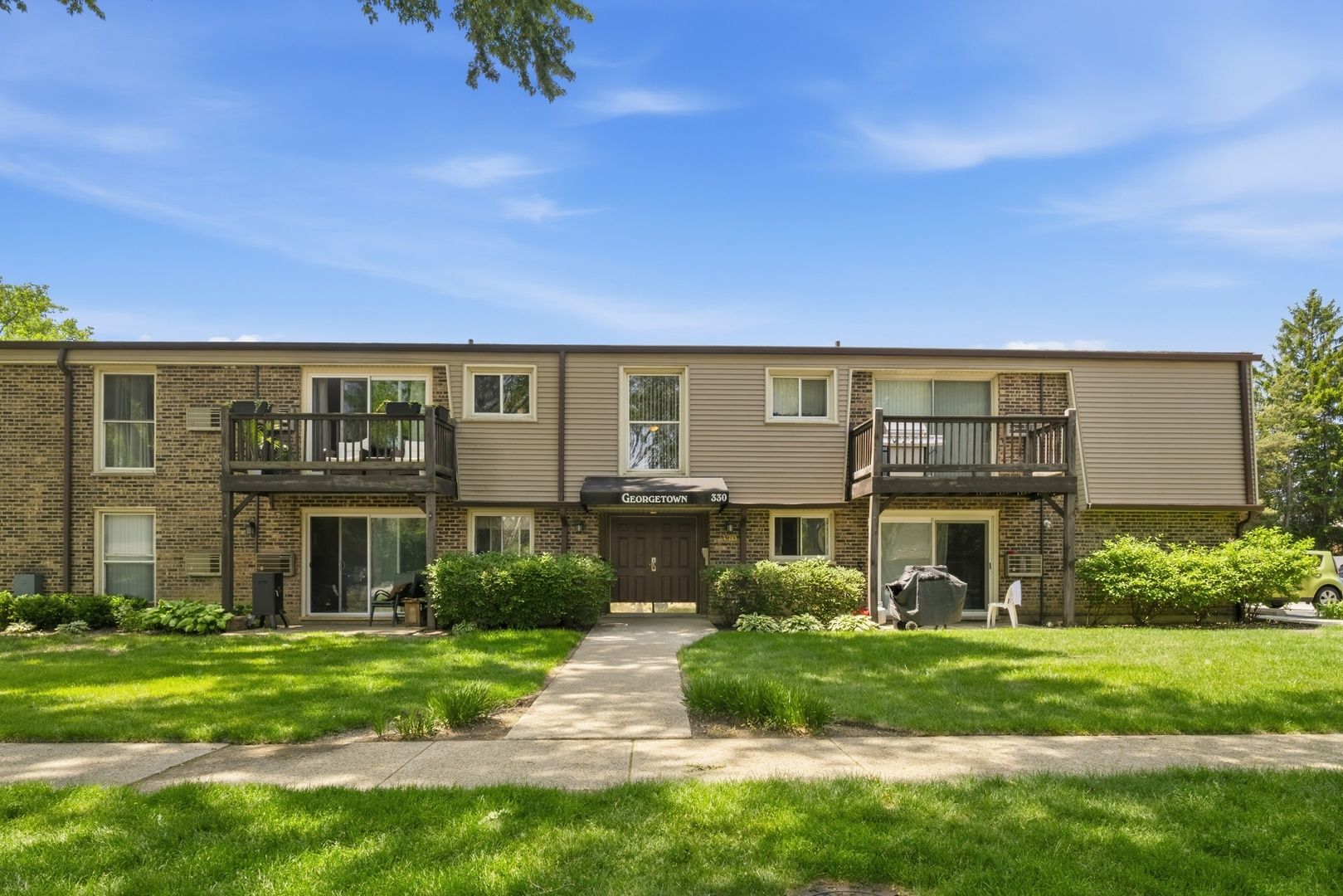 330 N Carter Street #103 — Palatine, IL 60067
