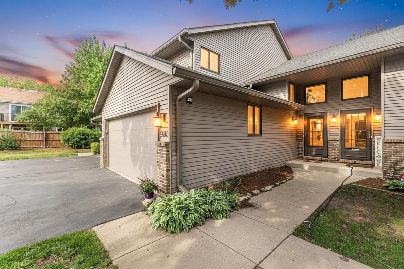 450 Berkshire Drive — Crystal Lake, IL 60014