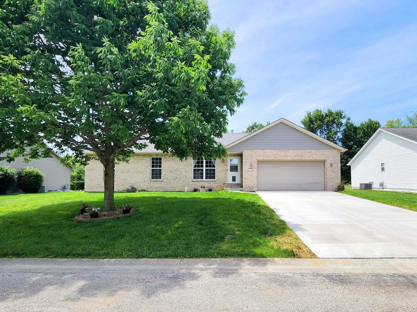 505 Cottonwood Street — Albers, IL 62215