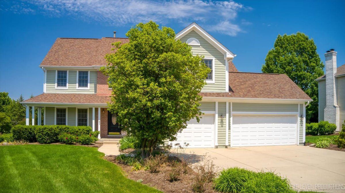 39W842 Louisa May Alcott Lane — St. Charles, IL 60175