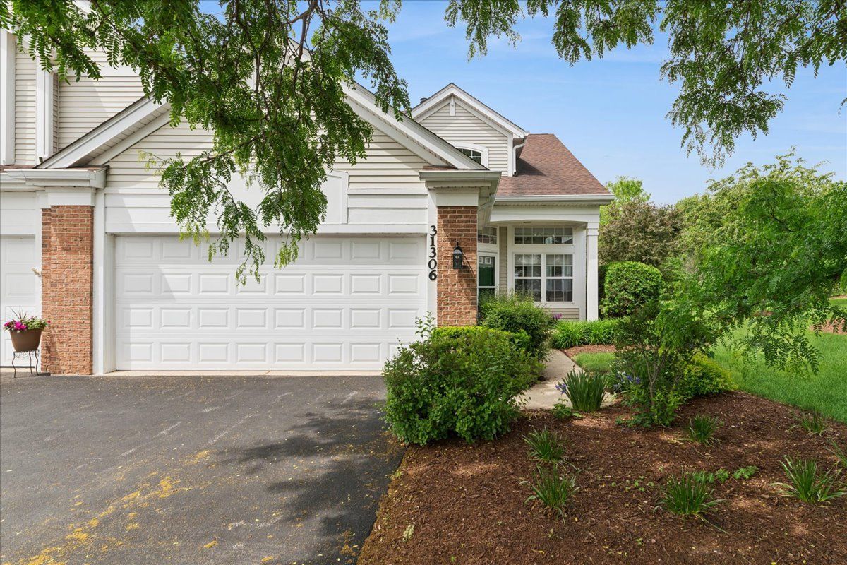 31306 Kline Circle #0 — Warrenville, IL 60555