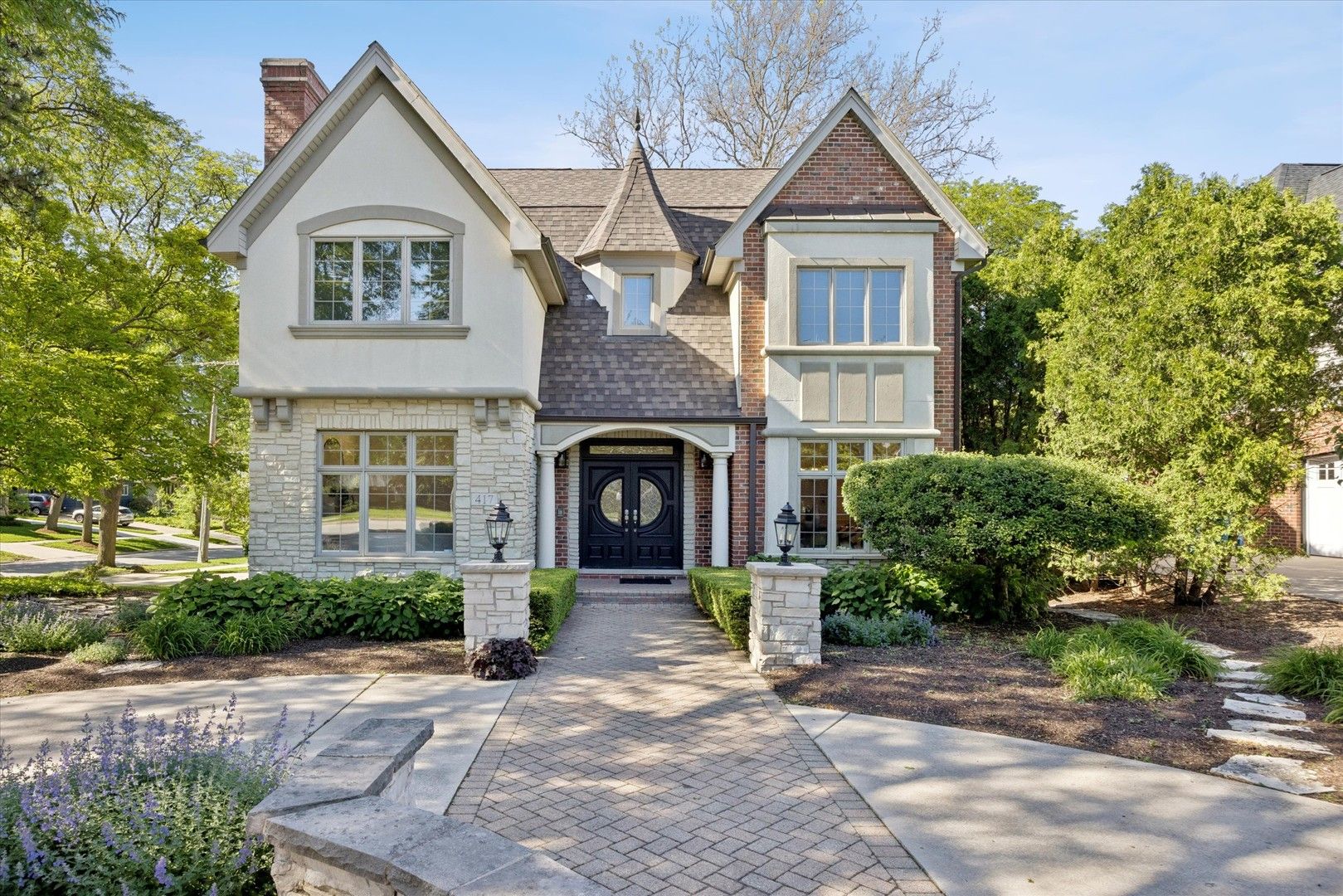 417 W 9th Street — Hinsdale, IL 60521
