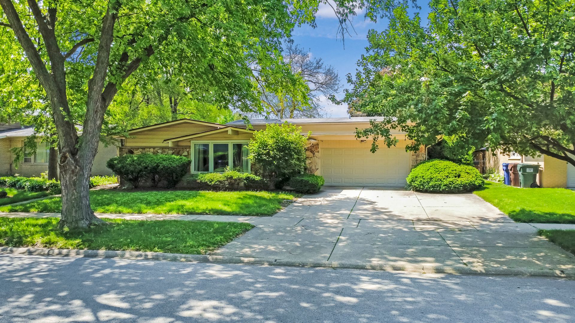 1028 W Ohio Street — Glenwood, IL 60425