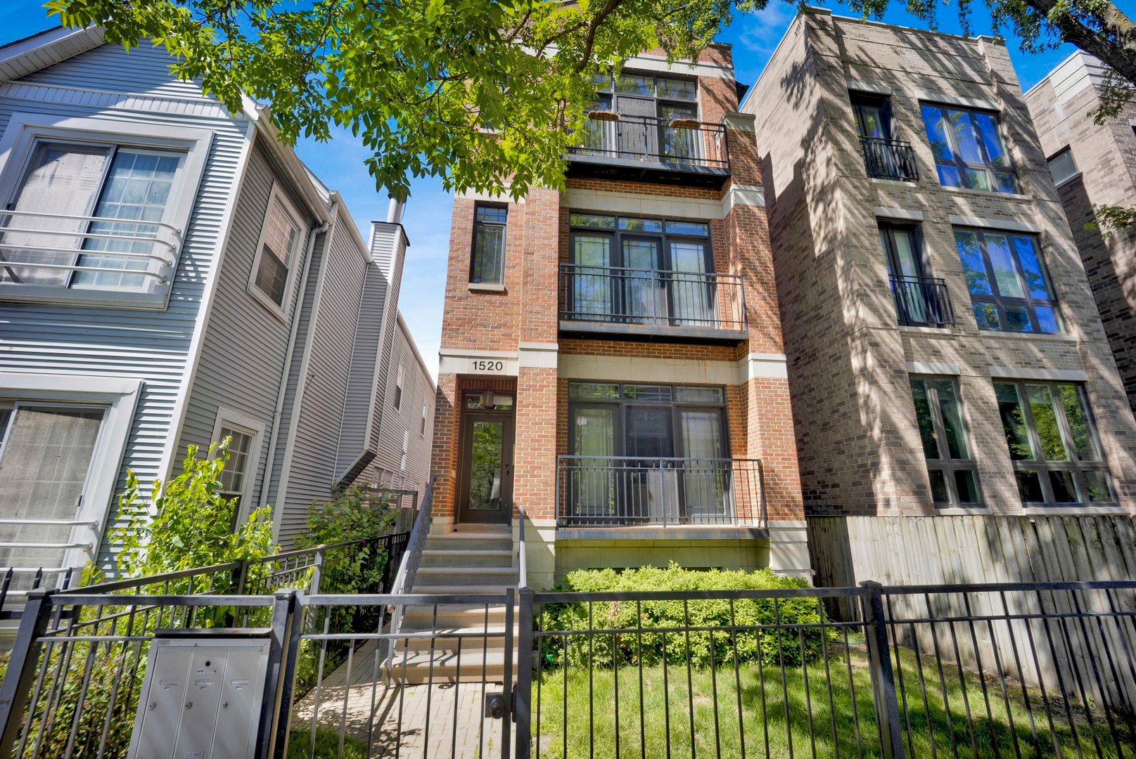 1520 W Diversey Parkway #3 — Chicago, IL 60614