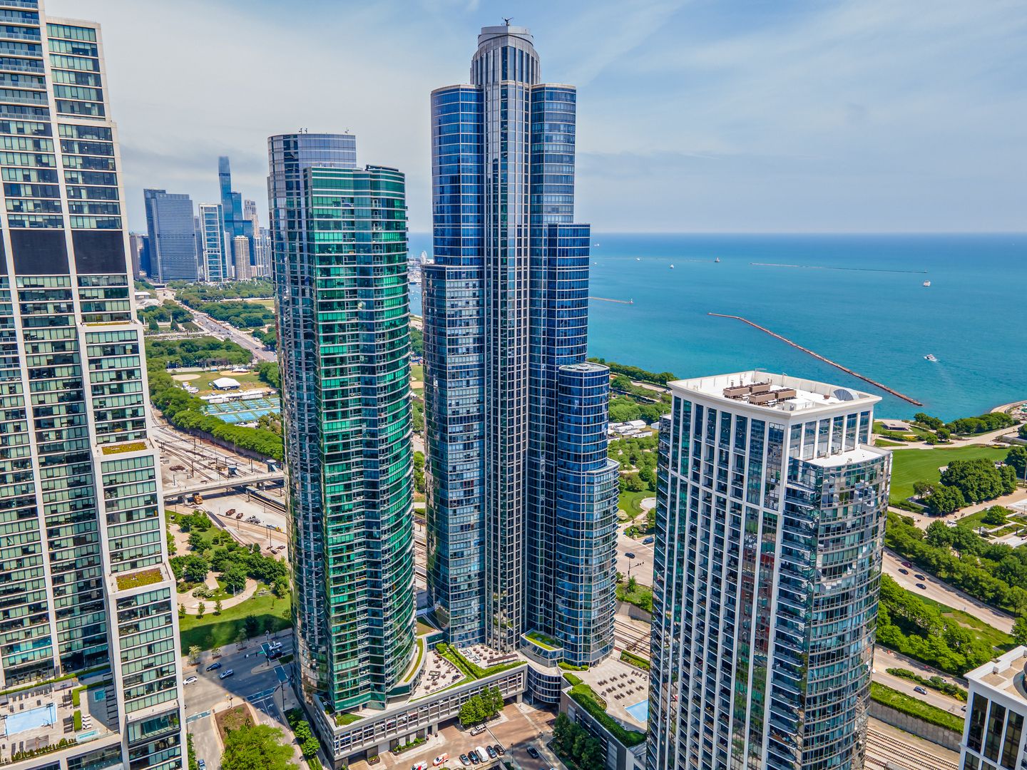 1211 S Prairie Avenue #3205 — Chicago, IL 60605