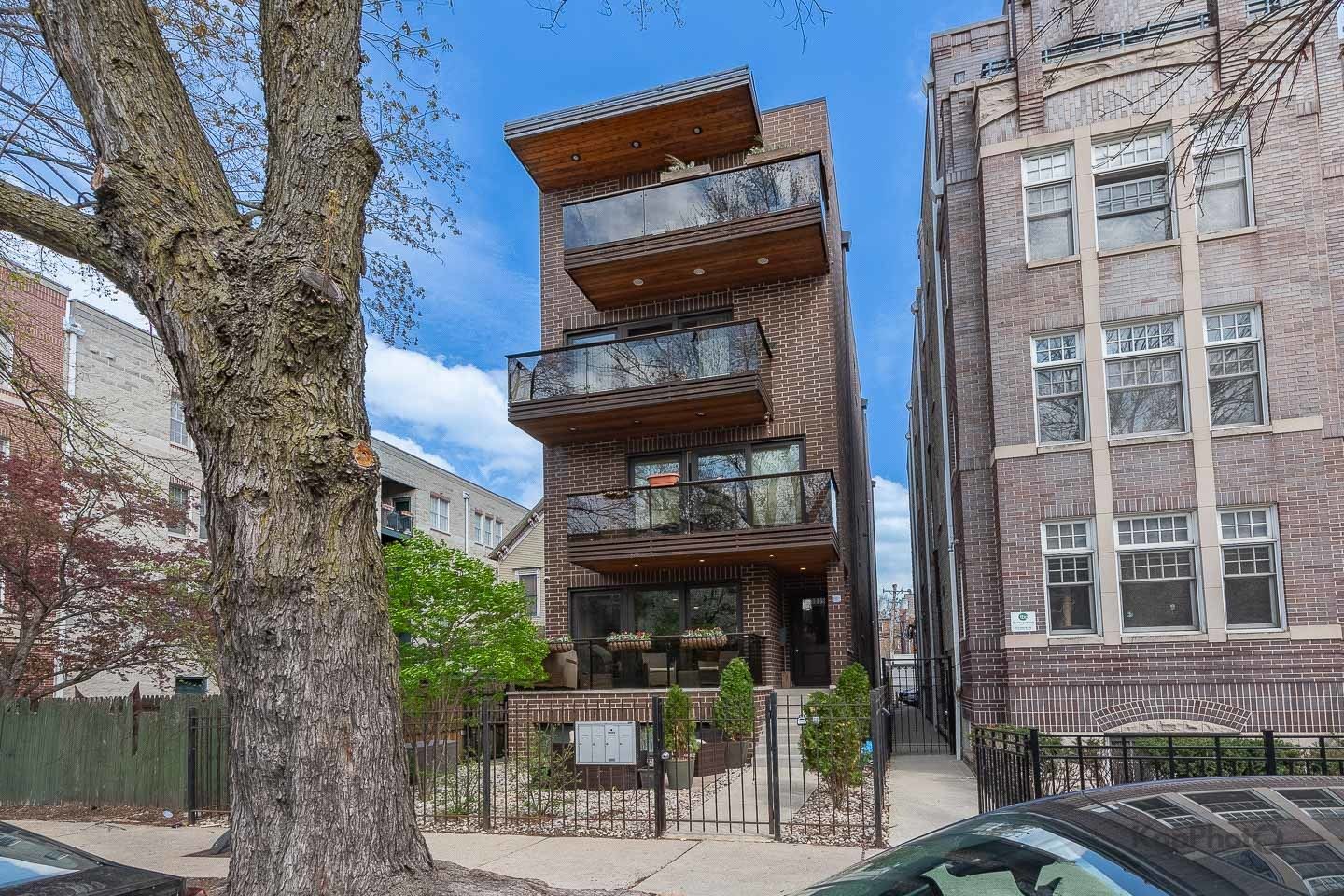3839 N Ashland Avenue #2 — Chicago, IL 60613