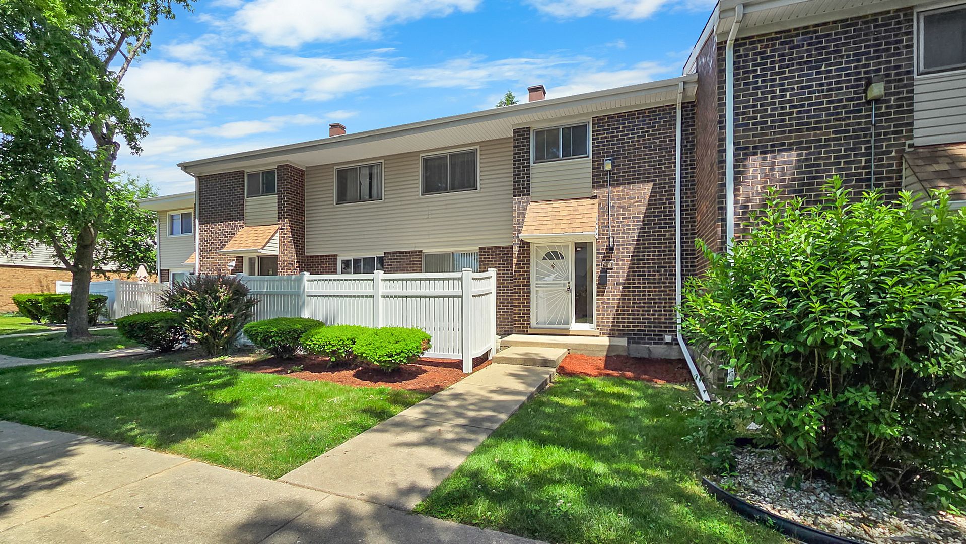 903 White Oak Lane — University Park, IL 60484