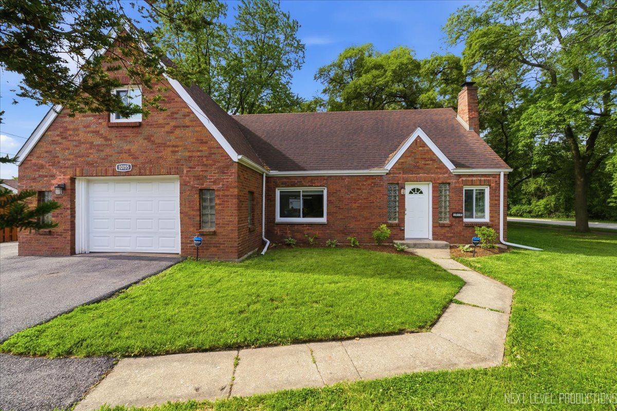 10155 Ivanhoe Avenue — Schiller Park, IL 60176