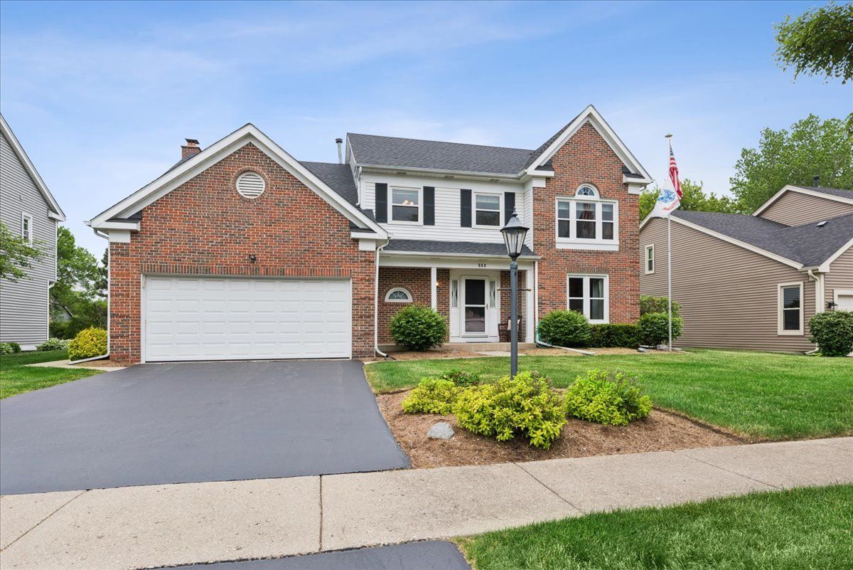 968 Milford Street — Cary, IL 60013