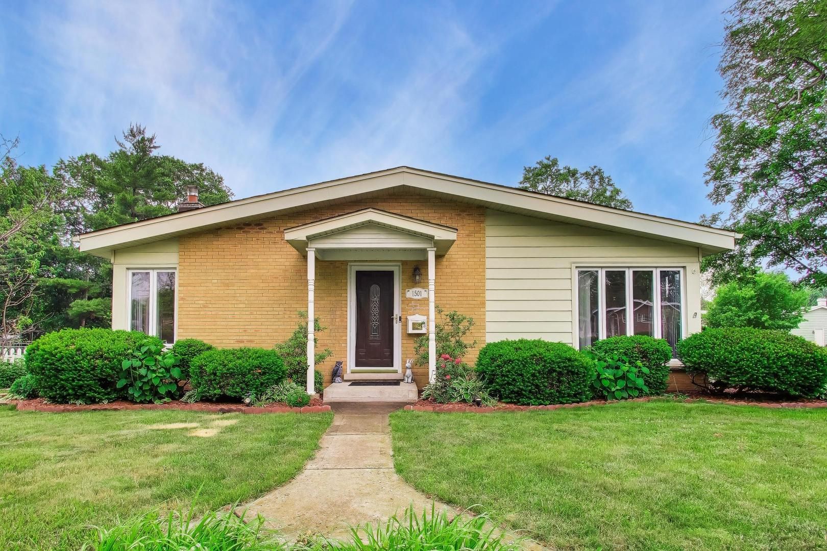 1501 E Fremont Street — Arlington Heights, IL 60004