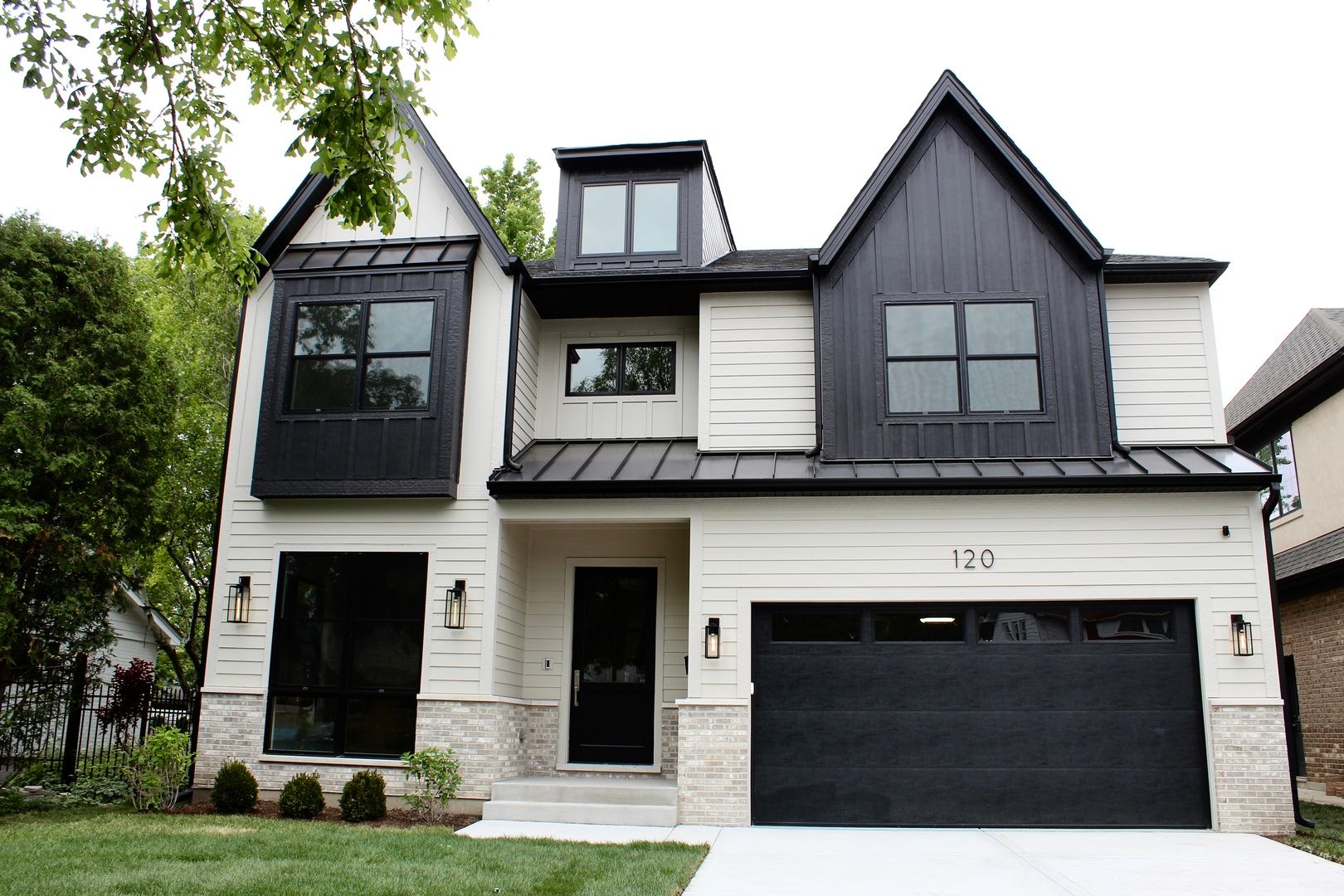 120 N Walnut Street — Elmhurst, IL 60126
