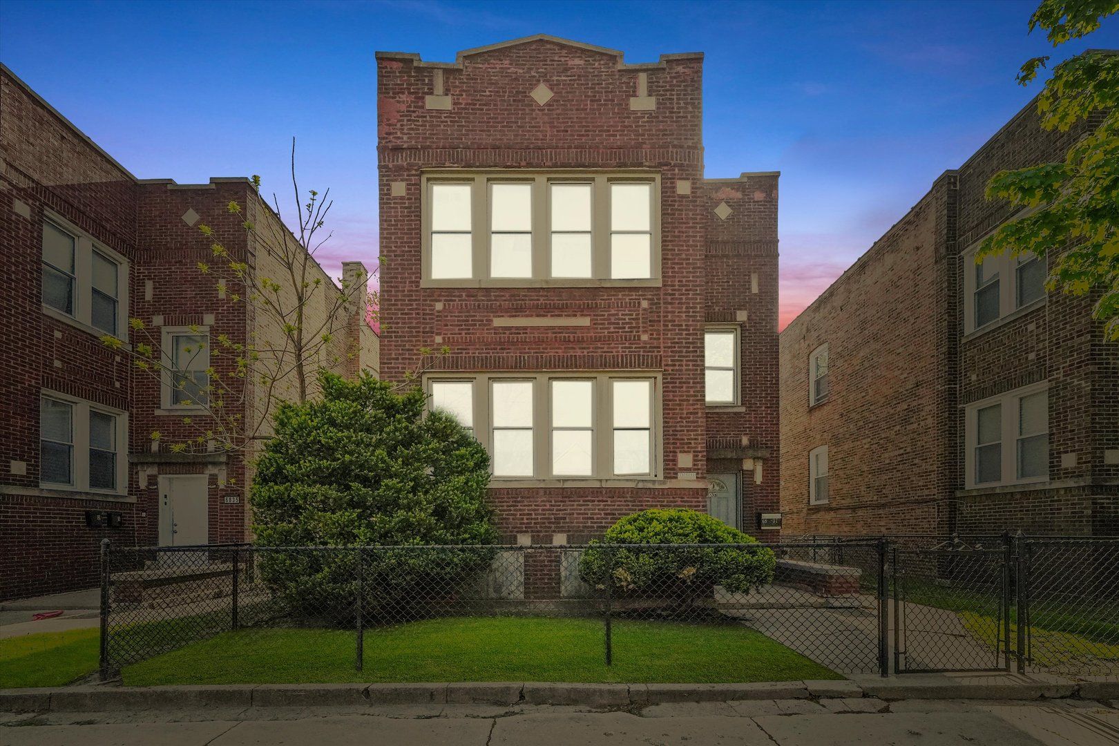 6837 S Morgan Street — Chicago, IL 60621