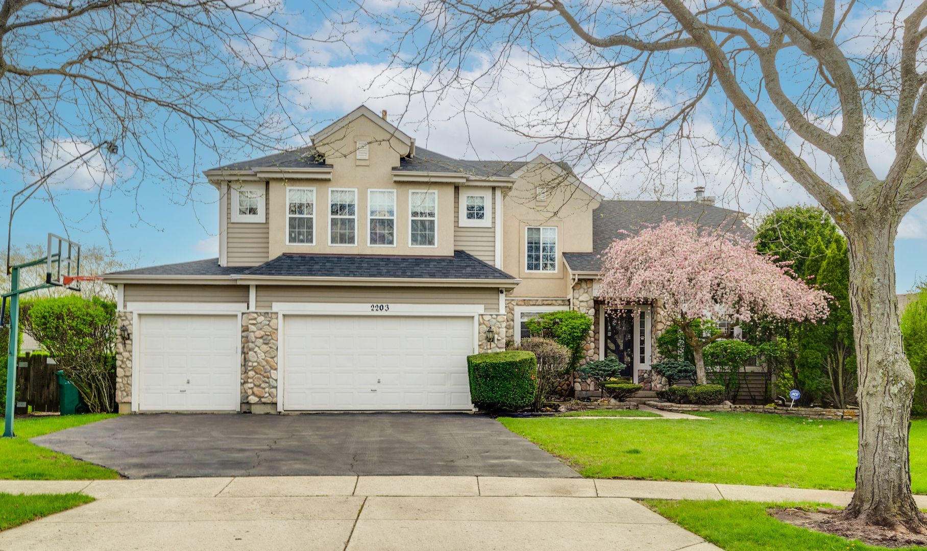 2203 Miramar Court — Buffalo Grove, IL 60089