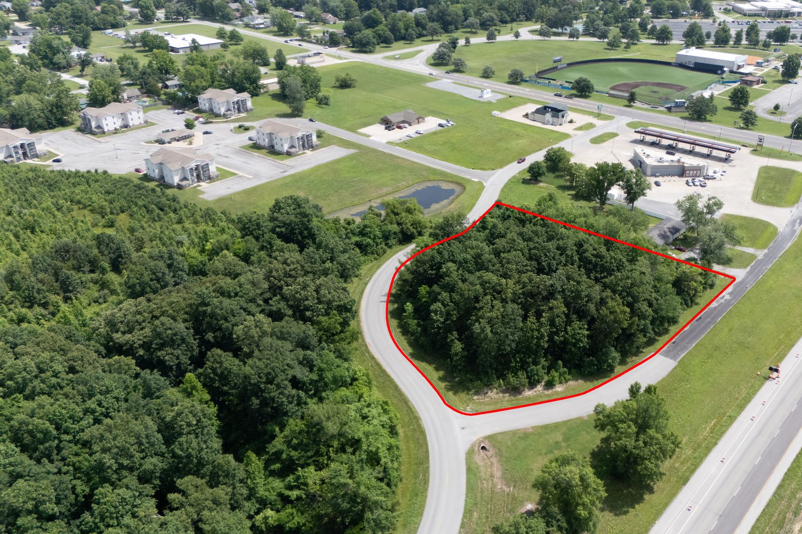 1100 Pin Oak Drive — Carterville, IL 62918
