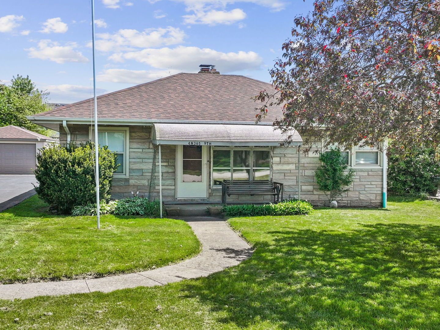 4N365 9th Avenue — Addison, IL 60101