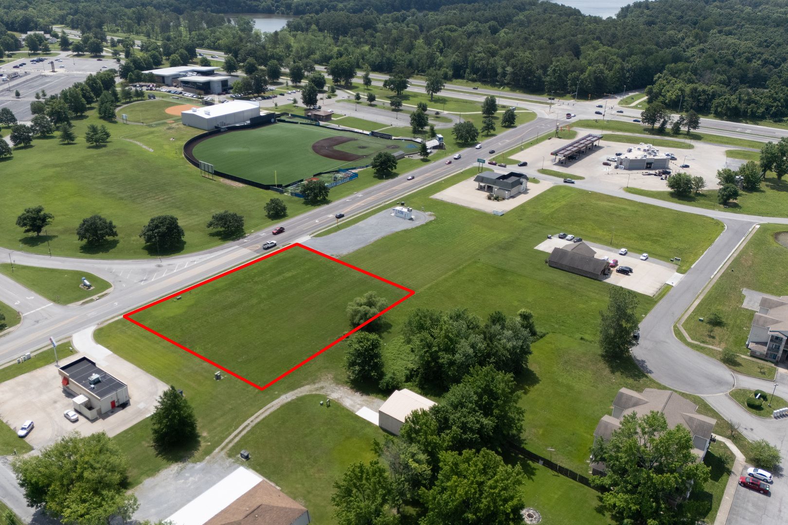 703 S Greenbriar Road — Carterville, IL 62918