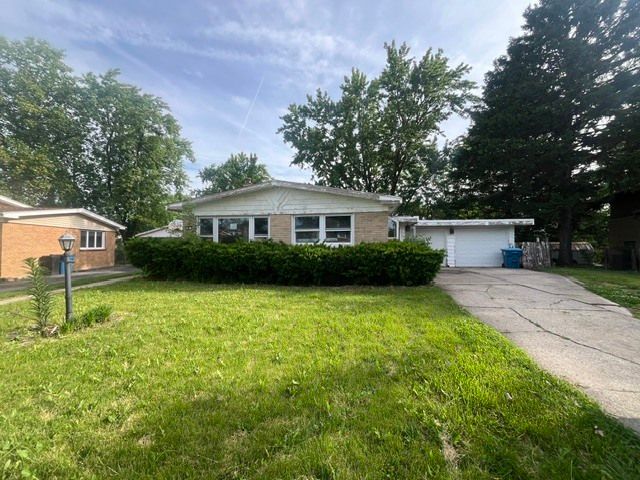 81 E ARQUILLA Drive — Chicago Heights, IL 60411