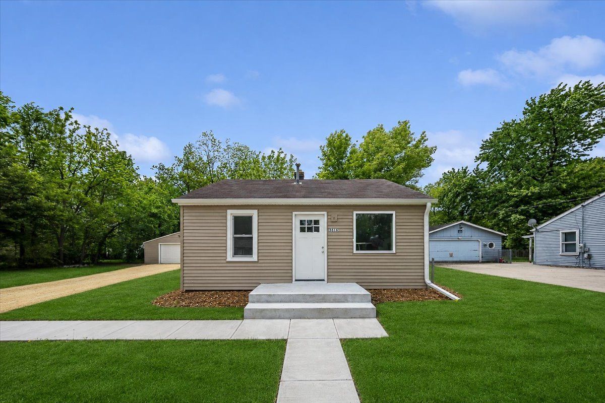 3616 Blackstone Avenue — Rockford, IL 61101