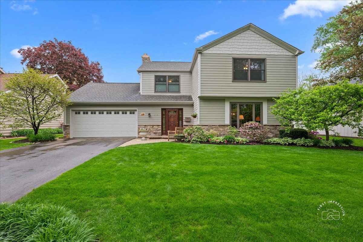 924 Royal Blackheath Court — Naperville, IL 60563