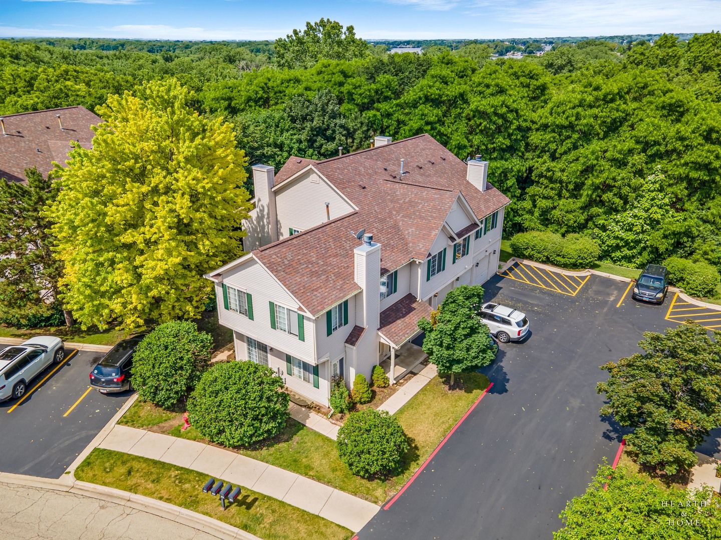 582 Fox Ridge Drive #582 — Fox Lake, IL 60020