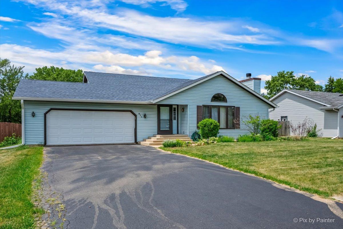 811 Arnold Avenue — Rockford, IL 61108