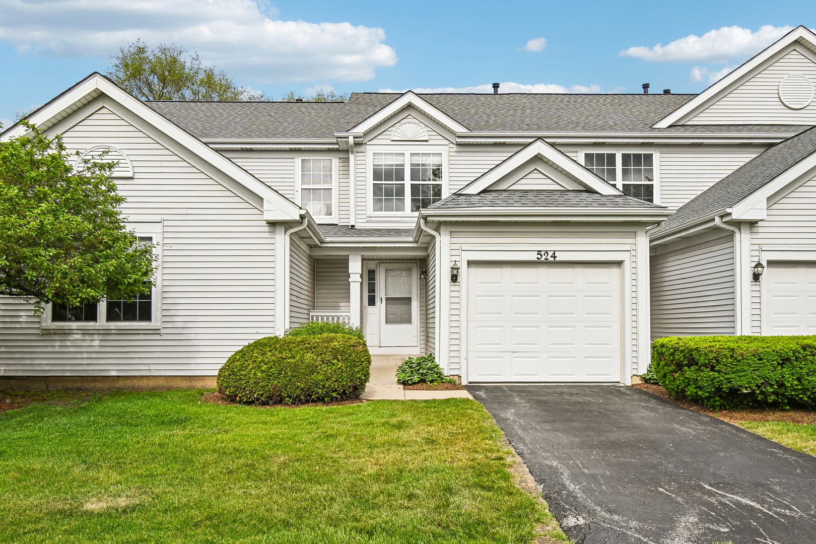 524 Jennifer Circle — Mundelein, IL 60060