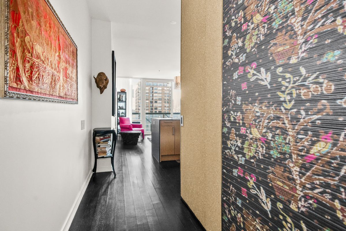 653 N Kingsbury Street #1007, Chicago, IL 60610