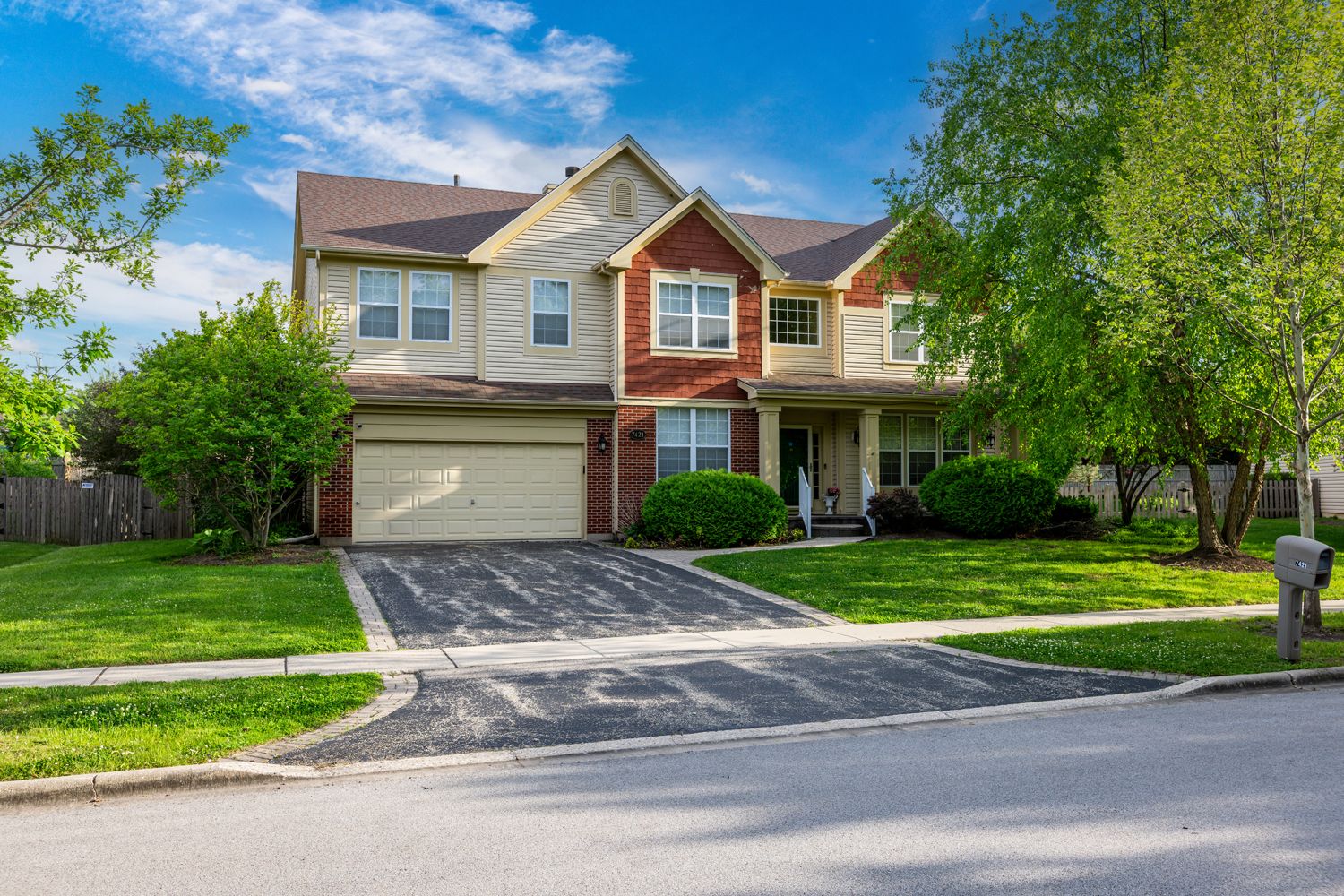 7421 Prescott Lane — Gurnee, IL 60031