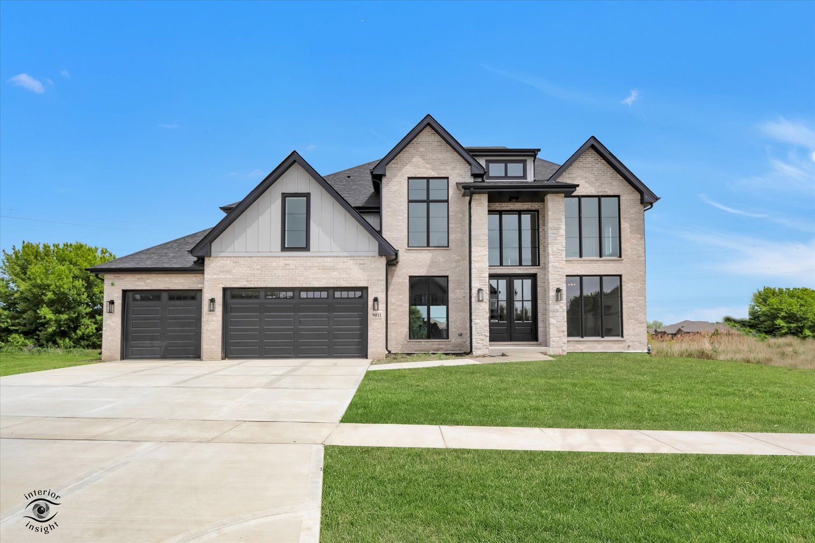 9011 Port Washington Drive — Frankfort, IL 60423