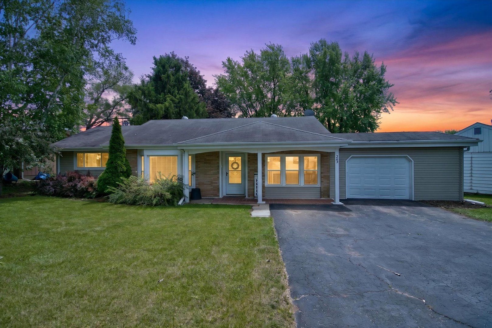 249 Hickory Lane — Antioch, IL 60002