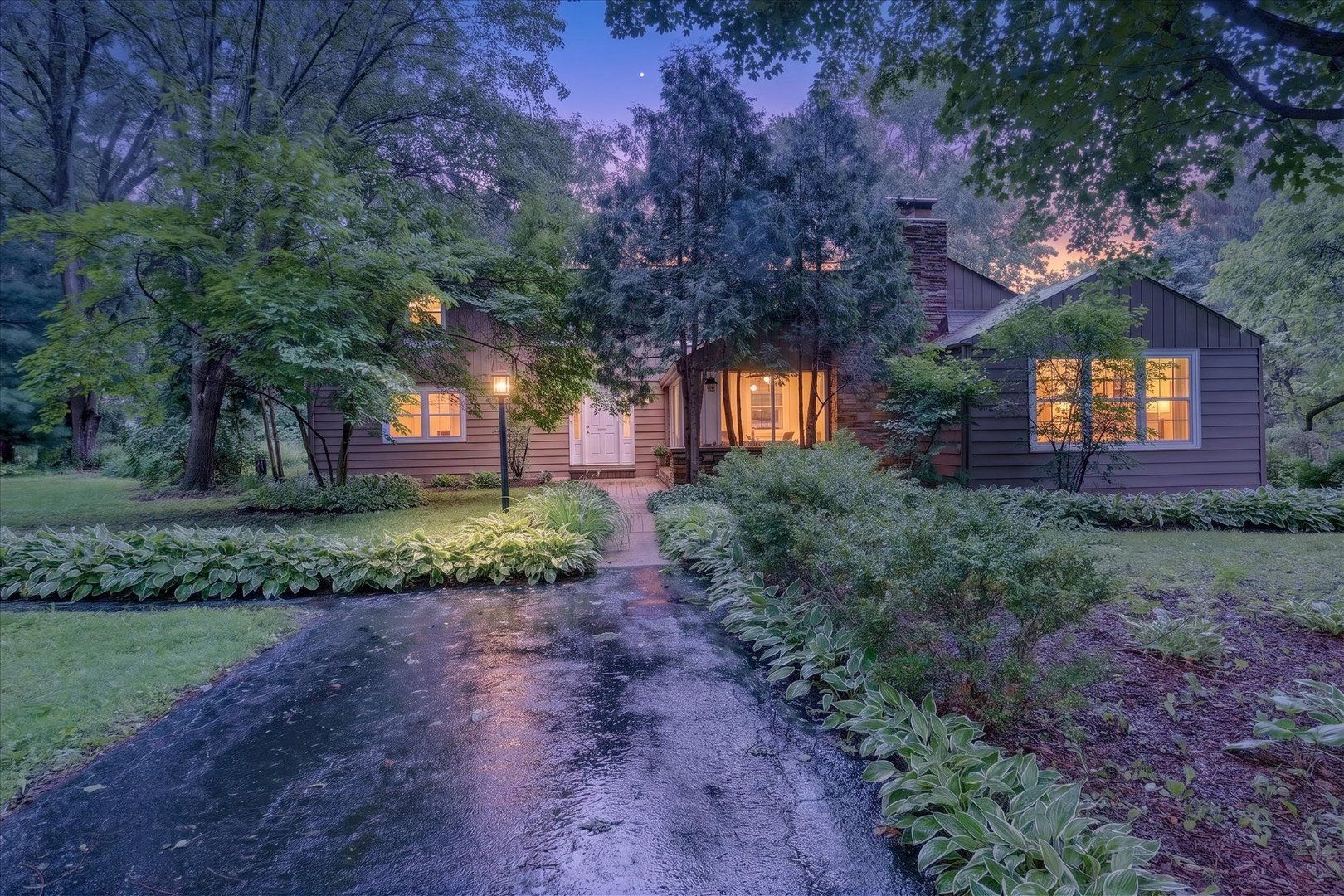 393 Warwick Lane — Lakewood, IL 60014