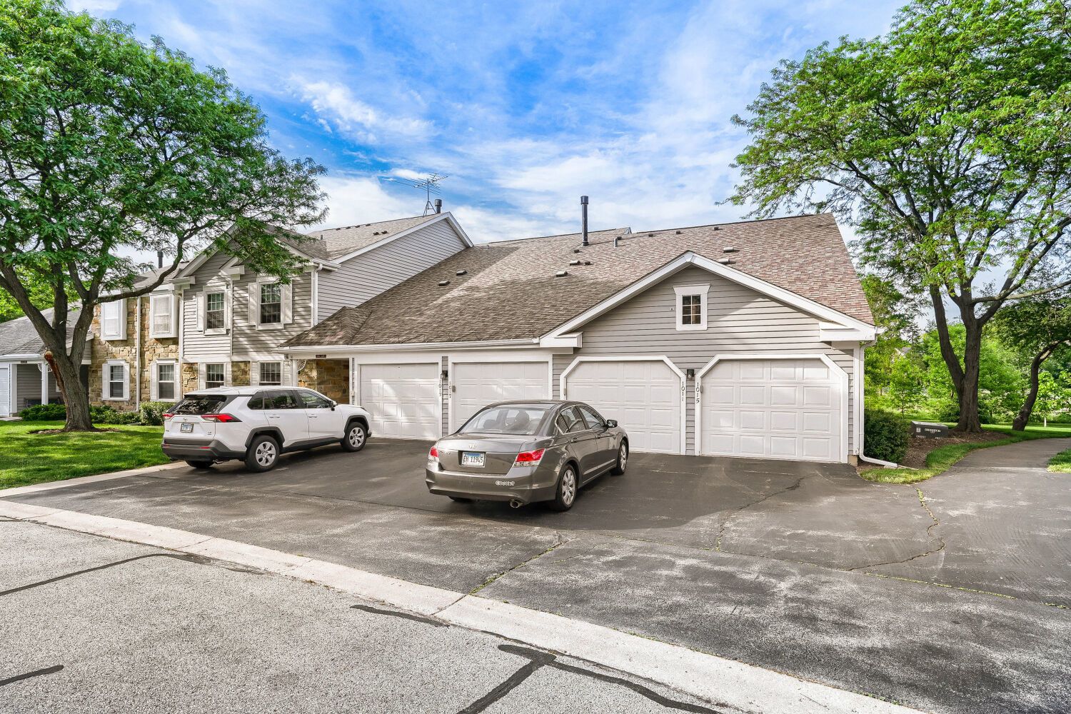 1017 Auburn Lane #1017 — Buffalo Grove, IL 60089