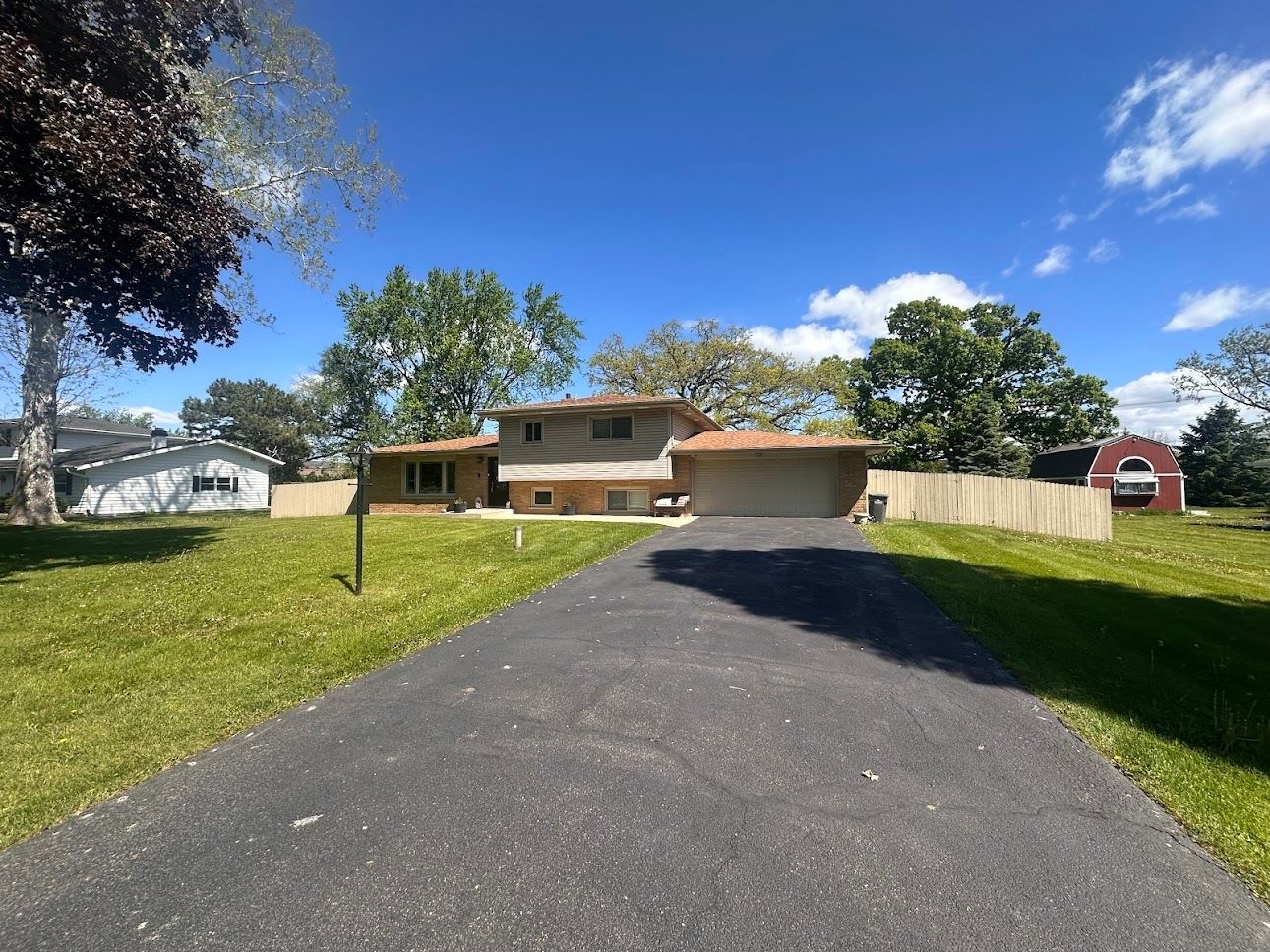 1006 Forest Drive — Elgin, IL 60123