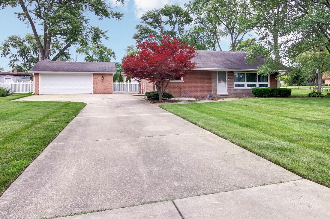 12661 S Major Avenue — Palos Heights, IL 60463
