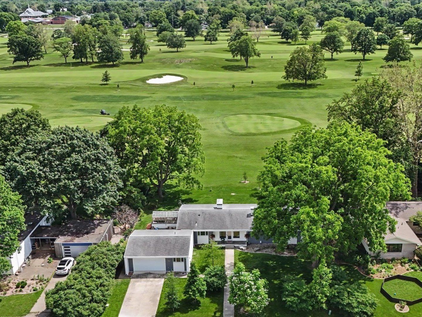 301 G H Baker Drive — Urbana, IL 61801