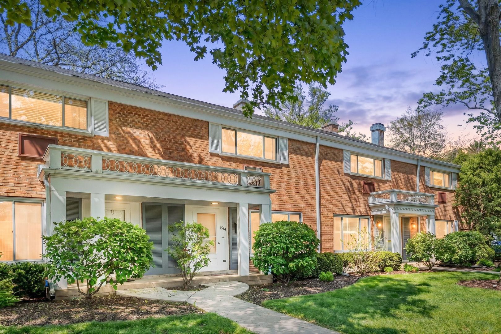 1534 Palmgren Drive — Glenview, IL 60025