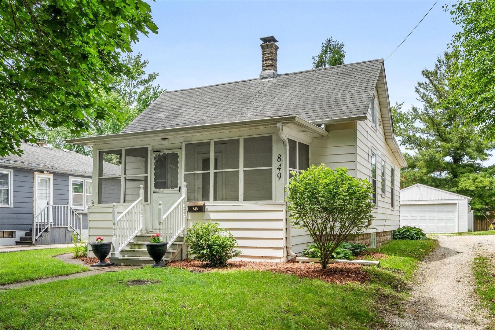 849 N 11th Street — DeKalb, IL 60115