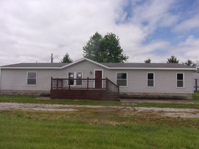 854 County Highway 12 — Tower Hill, IL 62571