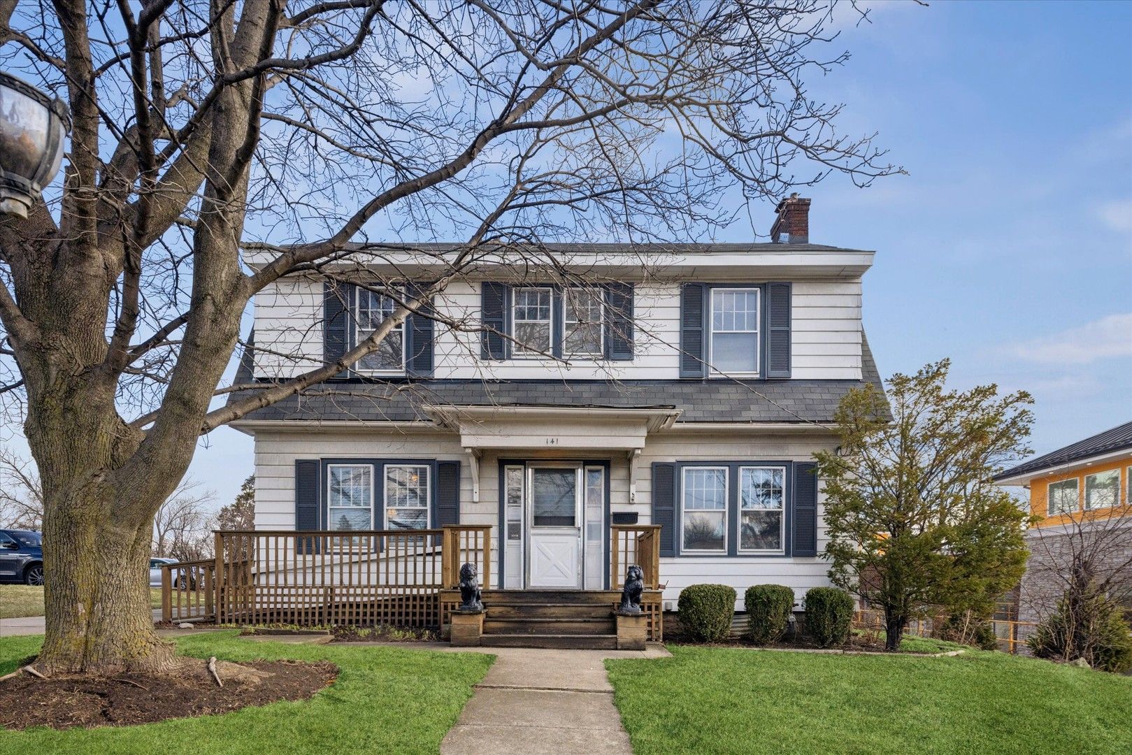 141 S Neltnor Boulevard — West Chicago, IL 60185
