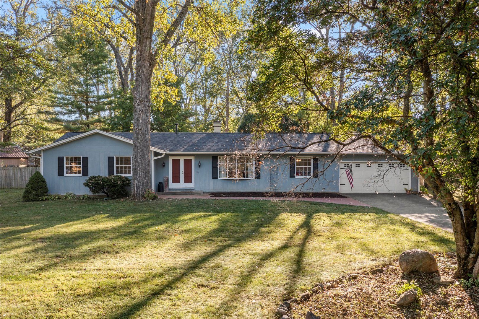 1108 Riverside Court — Mahomet, IL 61853