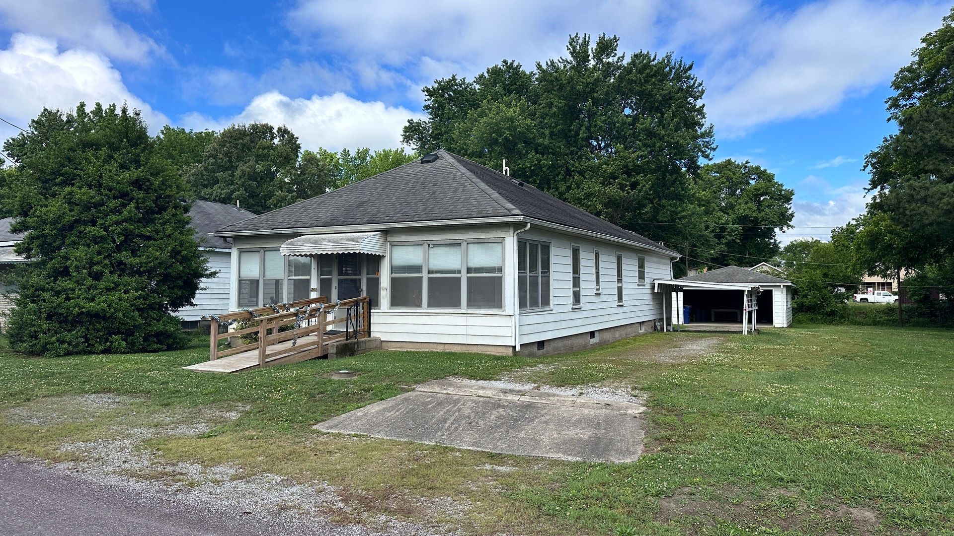 505 N Douglas Street — West Frankfort, IL 62896