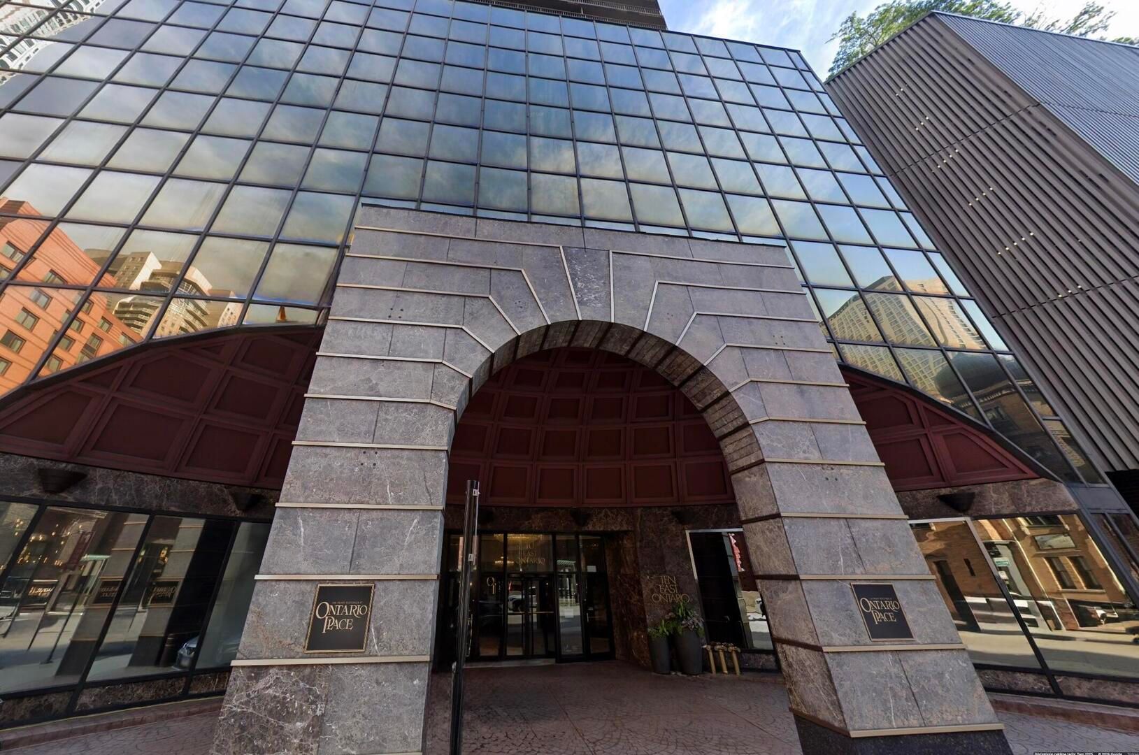 10 E Ontario Street #2509 — Chicago, IL 60611